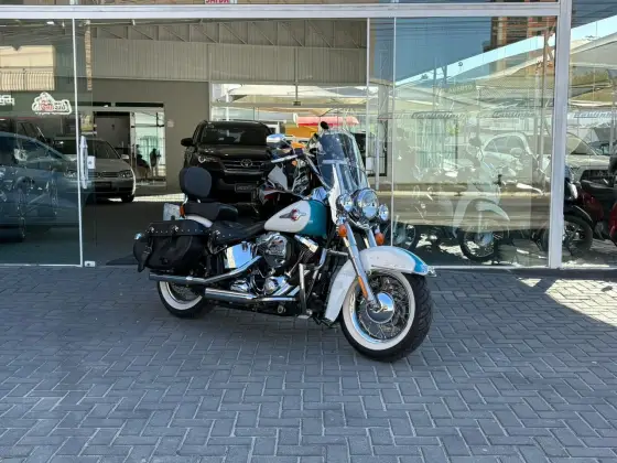 HARLEY-DAVIDSON SOFTAIL HERITAGE CLASSIC 