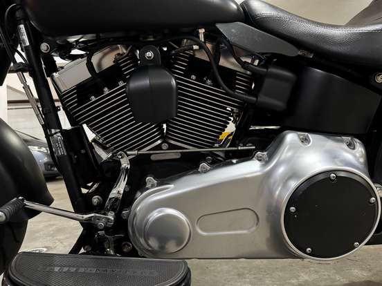 HARLEY-DAVIDSON-SOFTAIL FAT BOY HARLEY-DAVIDSON-SOFTAIL FAT BOY-2012
