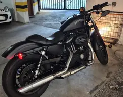 HARLEY-DAVIDSON SPORTSTER IRON 883 HARLEY-DAVIDSON SPORTSTER IRON 883
