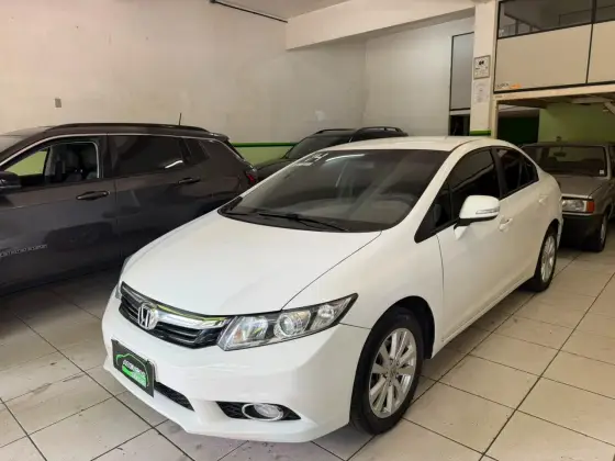 HONDA CIVIC 2.0 LXR 16V FLEX 4P AUTOMÁTICO HONDA CIVIC 2.0 LXR 16V FLEX 4P AUTOMÁTICO