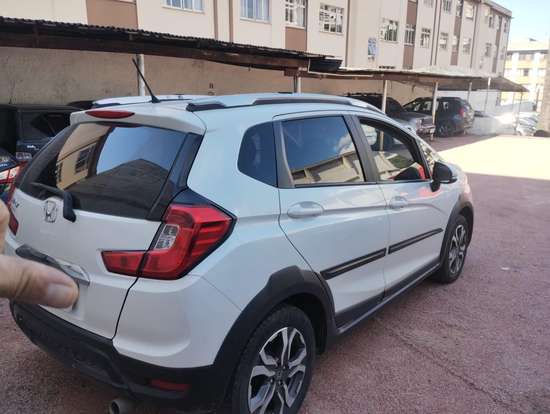 HONDA-WR-V-2018