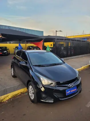 HYUNDAI HB20 1.6 COMFORT PLUS 16V FLEX 4P AUTOMÁTICO HYUNDAI HB20 1.6 COMFORT PLUS 16V FLEX 4P AUTOMÁTICO