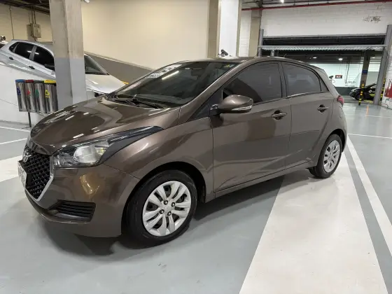 HYUNDAI HB20 1.6 COMFORT PLUS 16V FLEX 4P AUTOMÁTICO