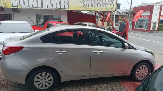 HYUNDAI-HB20S-2014