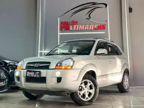 HYUNDAI TUCSON 2.0 MPFI GLS 16V 143CV 2WD FLEX 4P AUTOMÁTICO HYUNDAI TUCSON 2.0 MPFI GLS 16V 143CV 2WD FLEX 4P AUTOMÁTICO