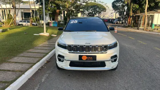 JEEP COMMANDER 2.0 HURRICANE 4 TURBO GASOLINA OVERLAND AT9 JEEP COMMANDER 2.0 HURRICANE 4 TURBO GASOLINA OVERLAND AT9
