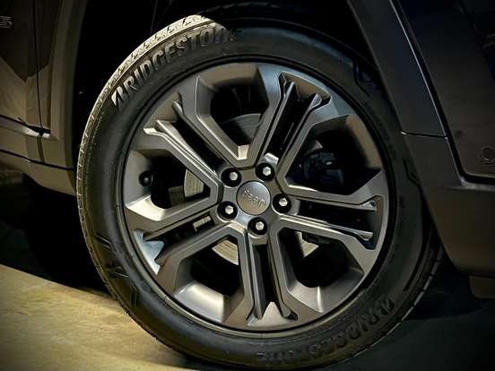 JEEP-COMPASS-2024
