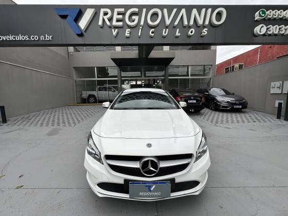 MERCEDES-BENZ CLA 180 1.6 CGI GASOLINA 7G-DCT