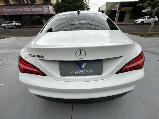 MERCEDES-BENZ-CLA 180-1.6 CGI GASOLINA 7G-DCT MERCEDES-BENZ-CLA 180-2018