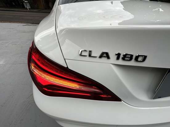 MERCEDES-BENZ-CLA 180-1.6 CGI GASOLINA 7G-DCT MERCEDES-BENZ-CLA 180-2018