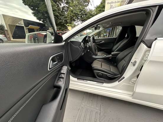 MERCEDES-BENZ-CLA 180-1.6 CGI GASOLINA 7G-DCT MERCEDES-BENZ-CLA 180-2018