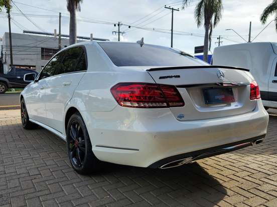 MERCEDES-BENZ-E 250-2.0 AVANTGARDE 16V TURBO GASOLINA 4P AUTOMÁTICO MERCEDES-BENZ-E 250-2015