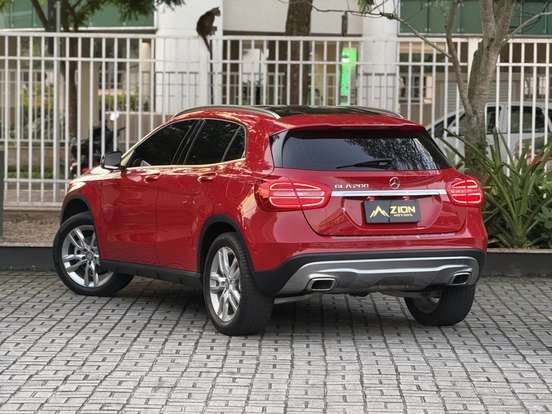 MERCEDES-BENZ-GLA 200-1.6 CGI ADVANCE 16V TURBO GASOLINA 4P AUTOMÁTICO MERCEDES-BENZ-GLA 200-2015