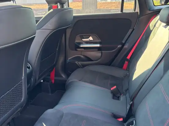 MERCEDES-BENZ-GLA 35 AMG-2.0 CGI GASOLINA 4MATIC SPEEDSHIFT MERCEDES-BENZ-GLA 35 AMG-2022