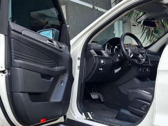 MERCEDES-BENZ-ML 350-3.5 BLUEEFFICIENCY SPORT 4X4 V6 GASOLINA 4P AUTOMÁTICO MERCEDES-BENZ-ML 350-2012