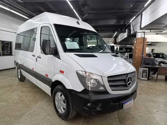 MERCEDES-BENZ SPRINTER 2.2 CDI DIESEL VAN 415 TA LONGO 16L MANUAL MERCEDES-BENZ SPRINTER 2.2 CDI DIESEL VAN 415 TA LONGO 16L MANUAL