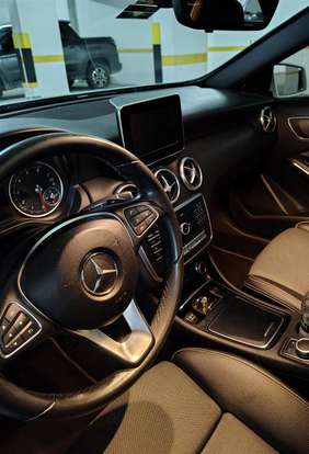 MERCEDES-BENZ-A 200-2017