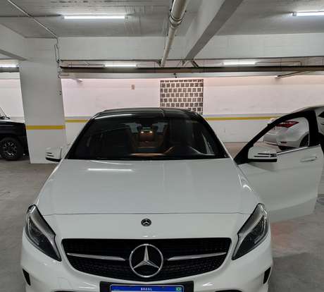 MERCEDES-BENZ-A 200-2017