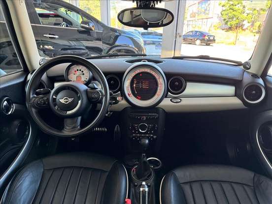 MINI-COOPER-2011