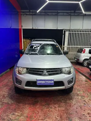 MITSUBISHI L200 TRITON 3.2 GLX 4X4 CD 16V TURBO INTERCOLER DIESEL 4P MANUAL MITSUBISHI L200 TRITON 3.2 GLX 4X4 CD 16V TURBO INTERCOLER DIESEL 4P MANUAL