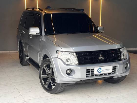 MITSUBISHI PAJERO FULL 3.2 HPE 4X4 16V TURBO INTERCOOLER DIESEL 4P AUTOMÁTICO