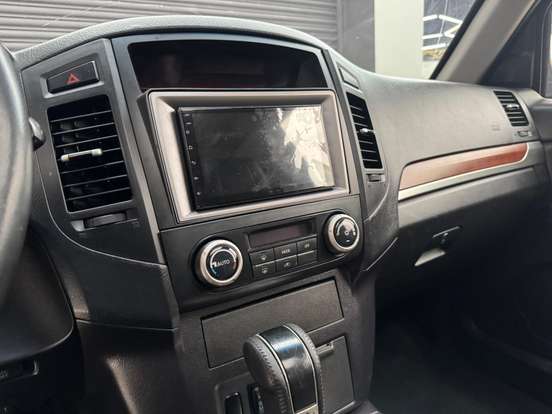 MITSUBISHI-PAJERO FULL-3.8 HPE 4X4 V6 24V GASOLINA 2P AUTOMÁTICO MITSUBISHI-PAJERO FULL-2010