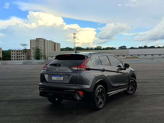 MITSUBISHI-ECLIPSE CROSS-1.5 MIVEC TURBO GASOLINA HPE-S BLACK S-AWC CVT MITSUBISHI-ECLIPSE CROSS-2025