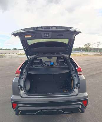 MITSUBISHI-ECLIPSE CROSS-1.5 MIVEC TURBO GASOLINA HPE-S BLACK S-AWC CVT MITSUBISHI-ECLIPSE CROSS-2025