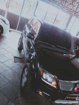 MITSUBISHI-PAJERO TR4-2013