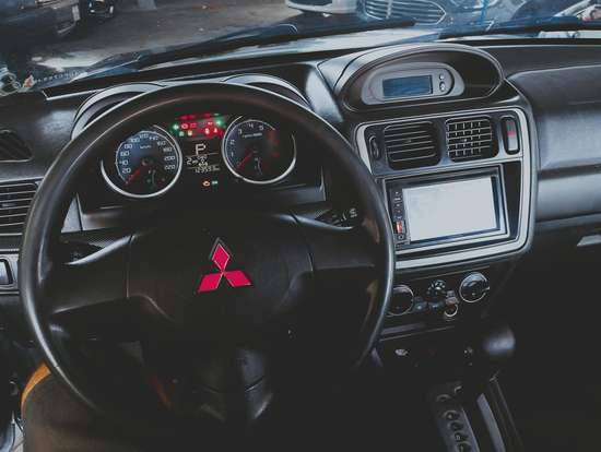 MITSUBISHI-PAJERO TR4-2013