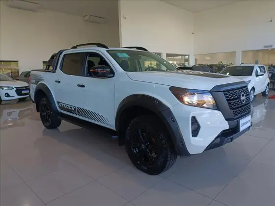 NISSAN FRONTIER 2.3 16V TURBO DIESEL ATTACK CD 4X4 AUTOMÁTICO