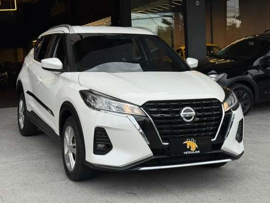 NISSAN-KICKS-2022