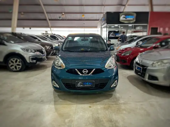 NISSAN MARCH 1.6 SV 16V FLEXSTART 4P XTRONIC NISSAN MARCH 1.6 SV 16V FLEXSTART 4P XTRONIC