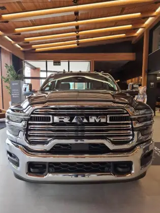 RAM 2500 6.7 I6 TURBO DIESEL LARAMIE CD 4X4 AUTOMÁTICO