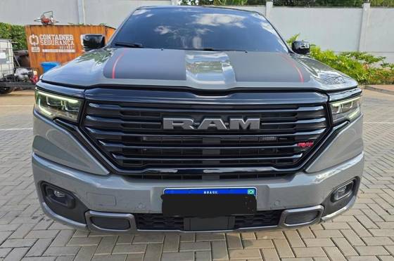 RAM RAMPAGE 2.0 HURRICANE 4 TURBO GASOLINA R/T 4X4 AUTOMÁTICO