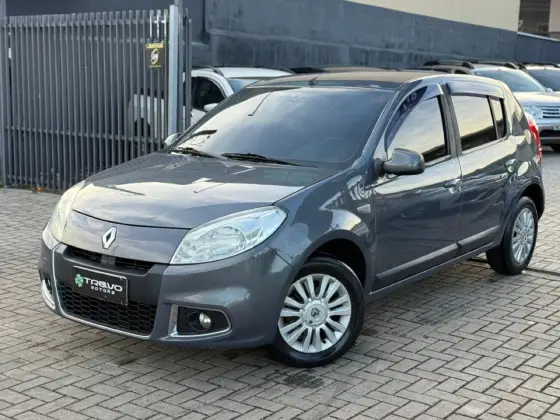 RENAULT SANDERO 1.6 PRIVILÈGE 8V FLEX 4P MANUAL RENAULT SANDERO 1.6 PRIVILÈGE 8V FLEX 4P MANUAL