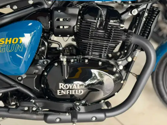 ROYAL ENFIELD-SHOTGUN 650 PLASMA BLUE ROYAL ENFIELD-SHOTGUN 650 PLASMA BLUE-2025
