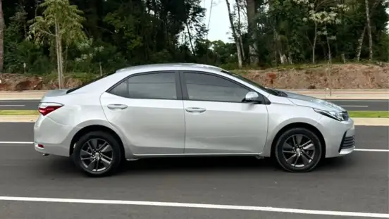 TOYOTA-COROLLA-2017
