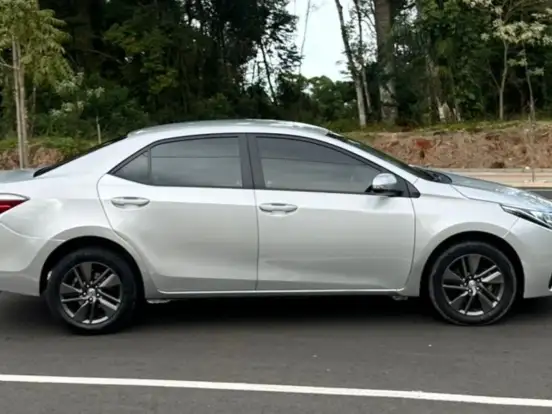 TOYOTA-COROLLA-1.8 GLI 16V FLEX 4P AUTOMÁTICO TOYOTA-COROLLA-2017