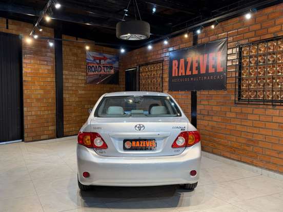 TOYOTA-COROLLA-2010