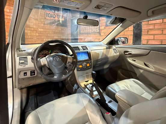TOYOTA-COROLLA-2.0 XEI 16V FLEX 4P AUTOMÁTICO TOYOTA-COROLLA-2010