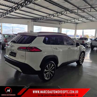TOYOTA-COROLLA CROSS-2021
