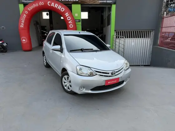 TOYOTA ETIOS 1.3 X 16V FLEX 4P MANUAL TOYOTA ETIOS 1.3 X 16V FLEX 4P MANUAL