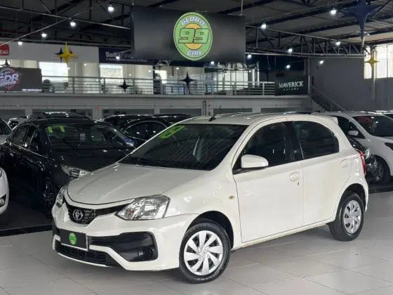 TOYOTA ETIOS 1.5 XS 16V FLEX 4P MANUAL TOYOTA ETIOS 1.5 XS 16V FLEX 4P MANUAL