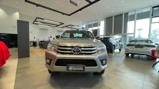 TOYOTA-HILUX-2017