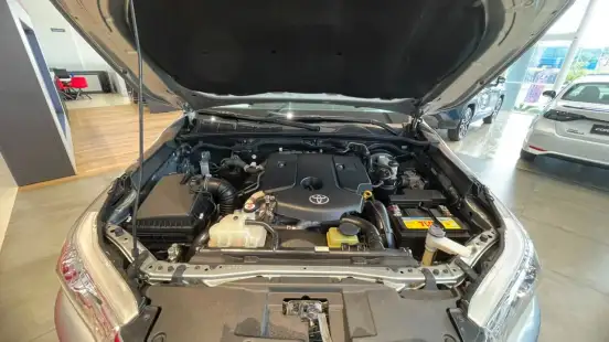 TOYOTA-HILUX-2017
