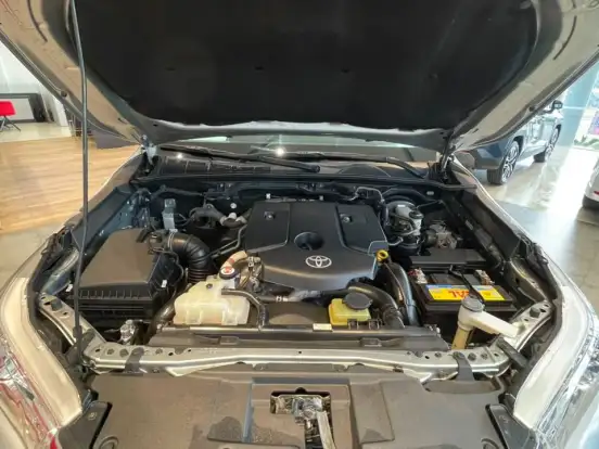 TOYOTA-HILUX-2.8 SR 4X4 CD 16V DIESEL 4P AUTOMÁTICO TOYOTA-HILUX-2017