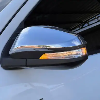 TOYOTA-HILUX-2015