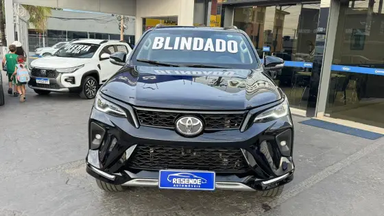TOYOTA HILUX SW4 4.0 SRX 4X4 7 LUGARES V6 24V GASOLINA 4P AUTOMÁTICO TOYOTA HILUX SW4 4.0 SRX 4X4 7 LUGARES V6 24V GASOLINA 4P AUTOMÁTICO