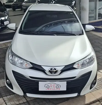 TOYOTA YARIS 1.5 16V FLEX SEDAN XL MULTIDRIVE TOYOTA YARIS 1.5 16V FLEX SEDAN XL MULTIDRIVE